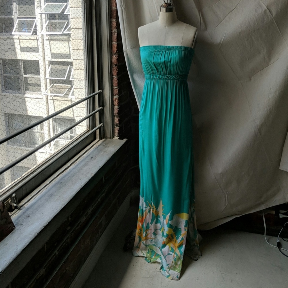 O'Neil Maxi Dress